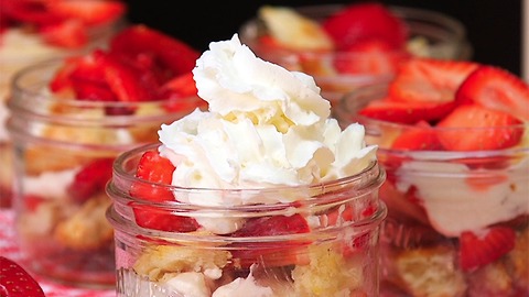 Mini Strawberry Shortcake Parfaits