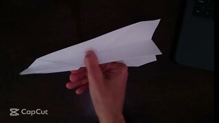 Como fazer um avião de papel para voar muito ( tutorial)