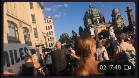 04.07.2022 Alexanderplatz Wir zusammen