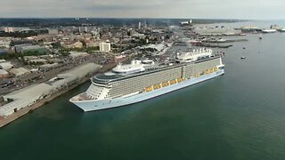 Forgot footage on drone HD 12th September 2021 Royal Caribbean Anthem of the seas passing boat show