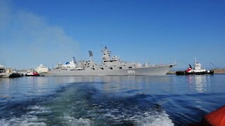 SOUTH AFRICA - Cape Town - Chinese Russian and SA Navy Vessels Leaving (Video) (K39)