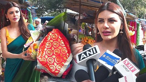 Controversy queen Sherlyn Chopra taking her Ganpati Bappa at home, Video goes Viral 🤩💖📸