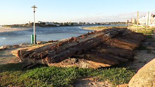 SOUTH AFRICA - Cape Town - Commodore II shipwreck (Video) (gSE)