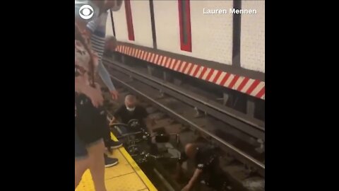NYC Bystanders Rescue Man From Tracks SECONDS Before Subway Arrives