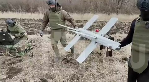 Dron ruso lancet impacta vehiculos estadounidenses M2A2 Bradley de la OTAN/Ucrania