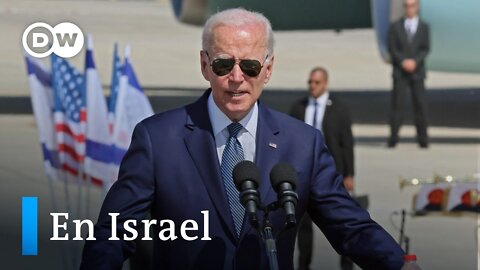 La visita nell'Israele sionista di Biden presidente USA avvenuta il 14 luglio 2022 dove teneva la kippah in testa e si può ben capire quanto sia uno zerbino e servo dei sionisti e chi comandi veramente l'Europa e gli USA e non è di certo lui