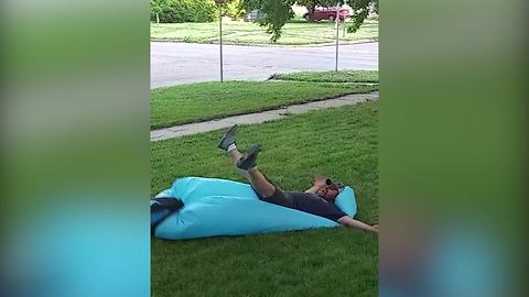 "Funny Attempts to Inflate a Hangout Lounge Air Bed"