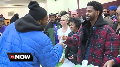 All-star turkey giveaway helps metro Detroit families in need this holiday season