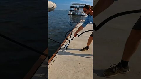 Tie Up A Sailboat In 6 Seconds!
