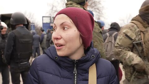I interviewed a woman in Mariupol. Told how Ukraine Army bombed her house, Shot at Fleeing civilians