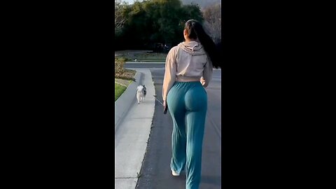 very big ass 😁😁😁😁😁