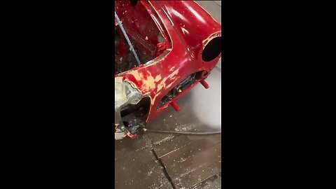 Pressure washing Alfa Romeo