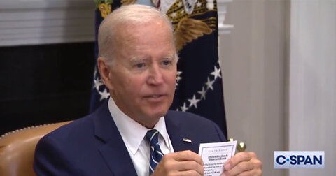 Joe Biden Holds Up Notes of Bizarre Detailed Instructions for Him to Follow