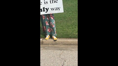 Evangelist Louise Preaching At The Abortion Clinic In Tulsa Oklahoma 2020!!!