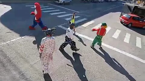 DANÇARINOS SUPER NINJAS DA CARRETA DA ALEGRIA, DANÇANDO FOFÃO, GOKU, O MÁSKARA E PATATI, LIKE 26