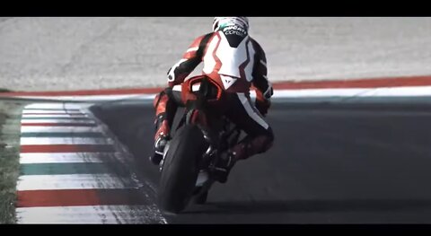 Ducati Panigale V4 on track