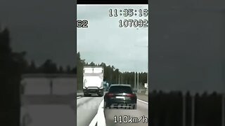 Audi RS6 in extremely brutal police pursuit vs unmarked Swedish Police