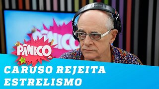 Anda a pé e vai na feira: Caruso rejeita estrelismo