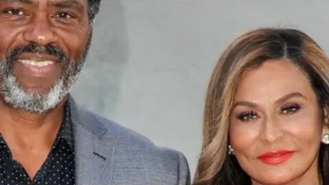 Tina Knowles Gets Divorced