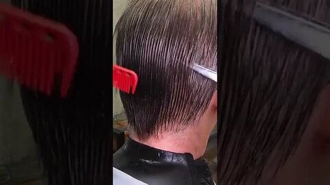 How to scissor over comb hair #barberskills #hairdressingskills