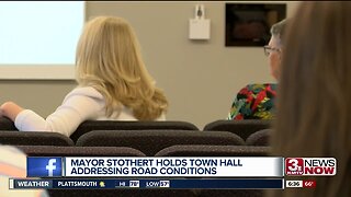 Mayor discusses pot hole concerns