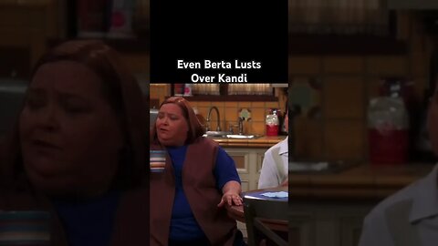 Two and a Half Men - Kandi Moves In