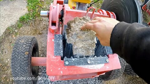 House Demolition, Jaw Crusher Crushing Concrete