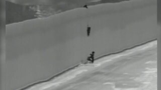 Video: Three adults, 2 children lowered down 30-foot border wall near Calexico