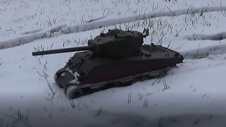 1/16 M4 Sherman and M26 Pershing in the Snow