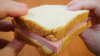 Cool Life Hack You Should Know To Eat Sandwich