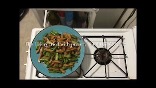 The celery fried with the preserved tofu 芹菜炒香干