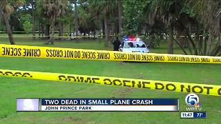 2 people killed after small plane crashes at John Prince Park near Lake Worth