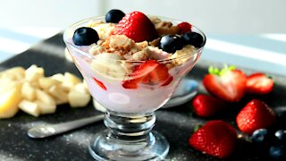 No bake strawberry & blueberry dessert recipe