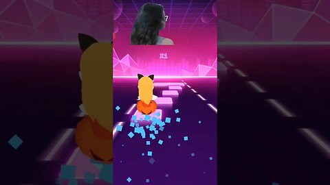 Selena Gomez play Tiles Hop: EDM Rush! #shorts #gaming #tileshop