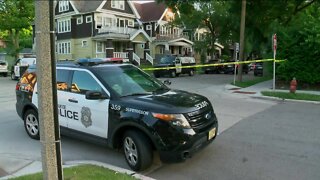 At least one killed in early-morning Milwaukee shooting