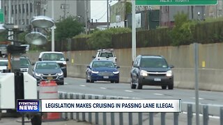 Bill would ban cruising in the passing lane