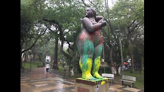 Polémica tras pintura en la ‘Gorda de Botero’ del parque San Pío en Bucaramanga