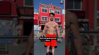 Gym Motivation At Venice Beach #workoutgoals #muscle #shorts #fitness #youtubeshorts