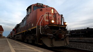 CN 2254 & CN 2722 Engines Manifest Train Westbound In Sarnia