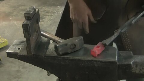Forging a small hammer