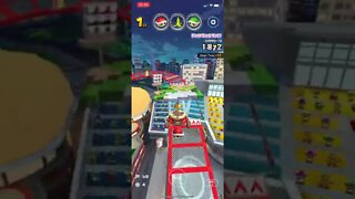 Mario Kart Tour - 8-Bit Jumping Luigi Gameplay (Singapore Tour Gift Reward Glider)