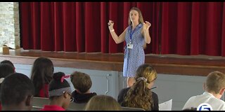 Middle schoolers learn about drinking dangers