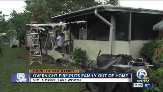 Overnight mobile home fire displaces 7 people near Greenacres