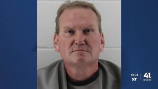 De Soto School District teacher arrested, charged with unlawful sexual relations with students