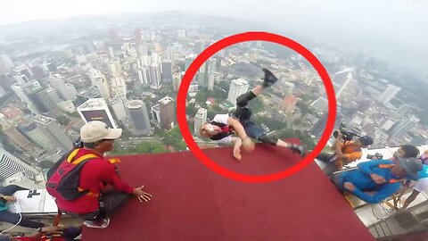 35 Luckiest People caught on camera