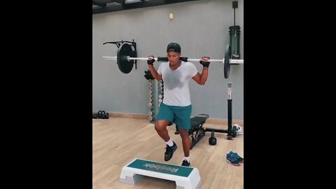 Antonio Valencia treinando em casa