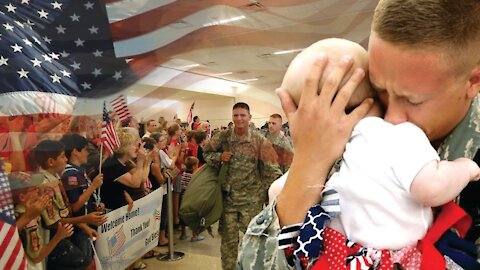 Top Emotional Moments of Soldiers Returning Home