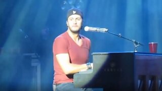 Luke Bryan Hilariously Messes Up Blake Shelton Song