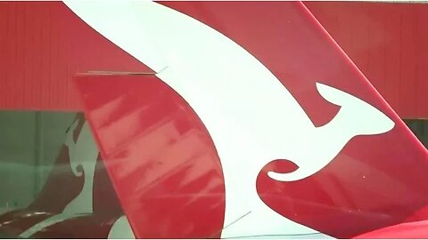 Qantas | Sydney Kingsford Smith Airport plane spotting | Terminal 3 | Super close shot HD