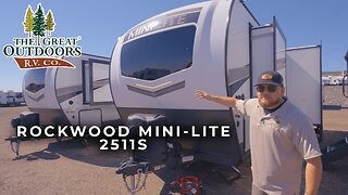 NEW Lightweight Luxury Couples Coach! - Rockwood Mini Lite 2511S (RV Review) [Best Campers 2023]